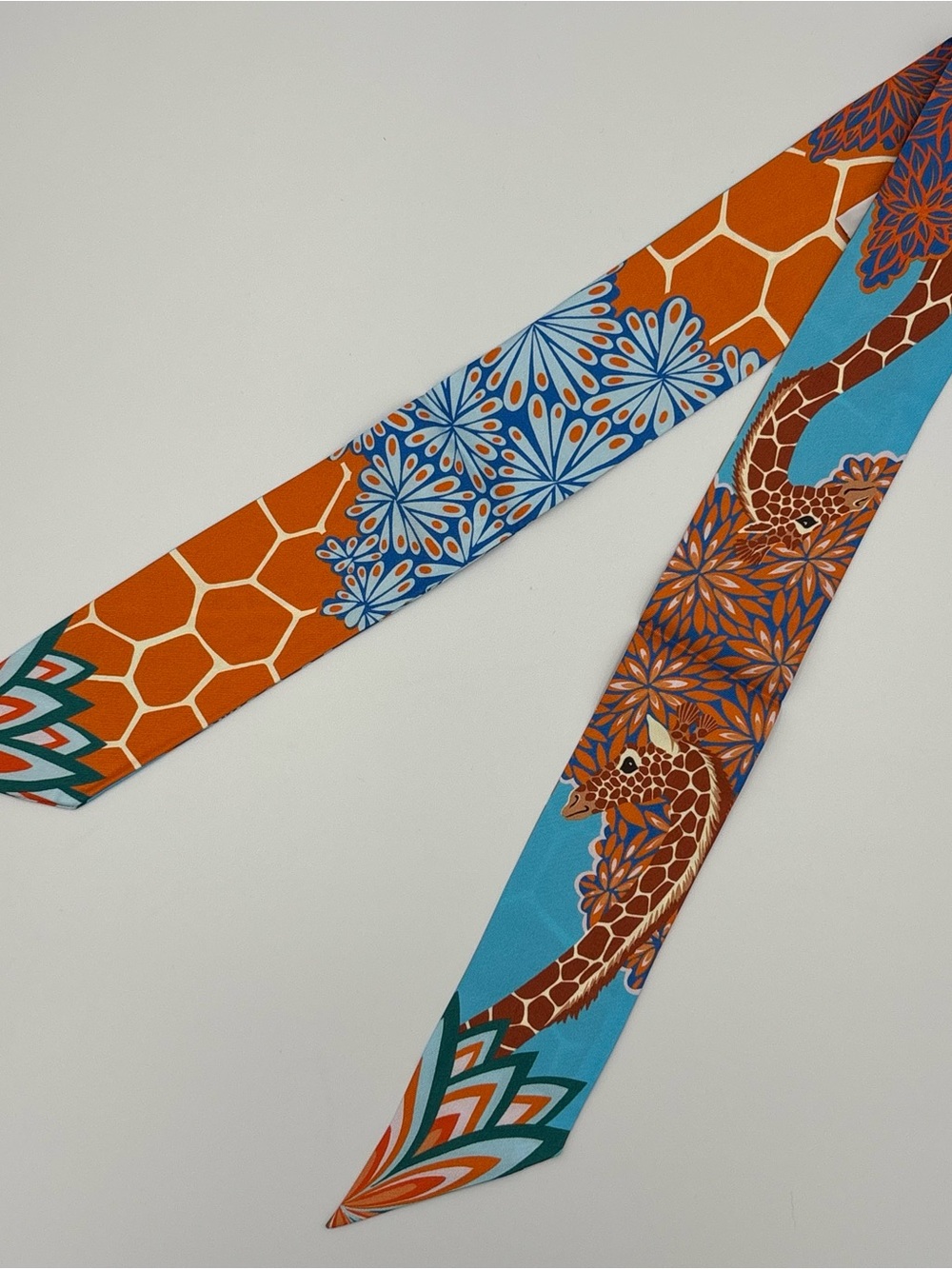 Hermès The Three Graces Twilly Scarf Blue Orange Giraffe Floral Silk - Picture 2 of 6